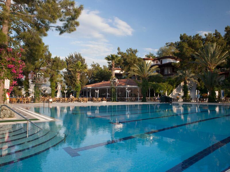 Club & Hotel Letoonia