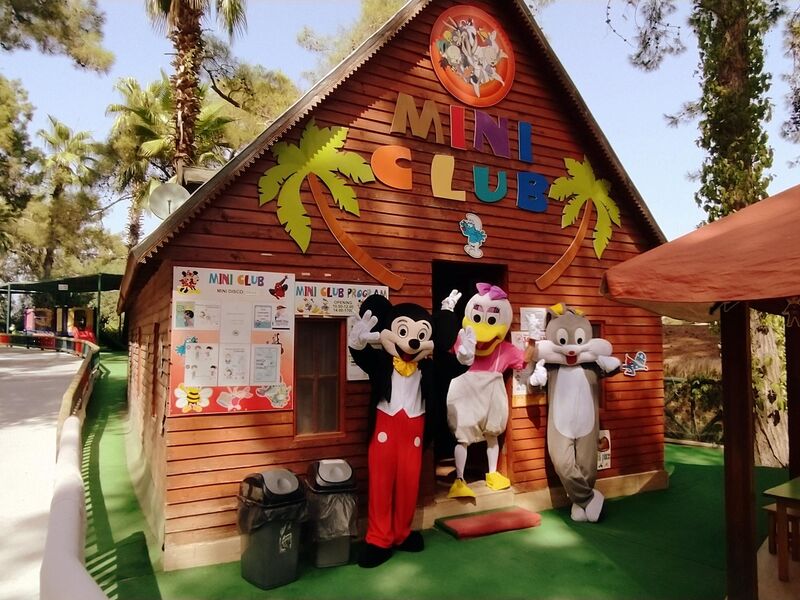 Club & Hotel Letoonia