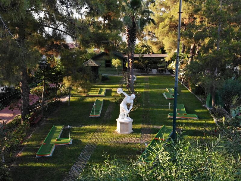 Club & Hotel Letoonia