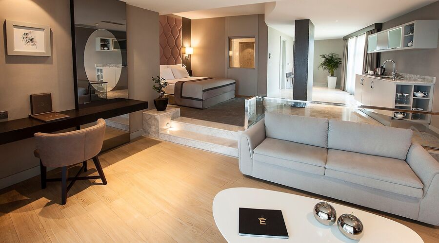 Elexus Hotel Resort Casino