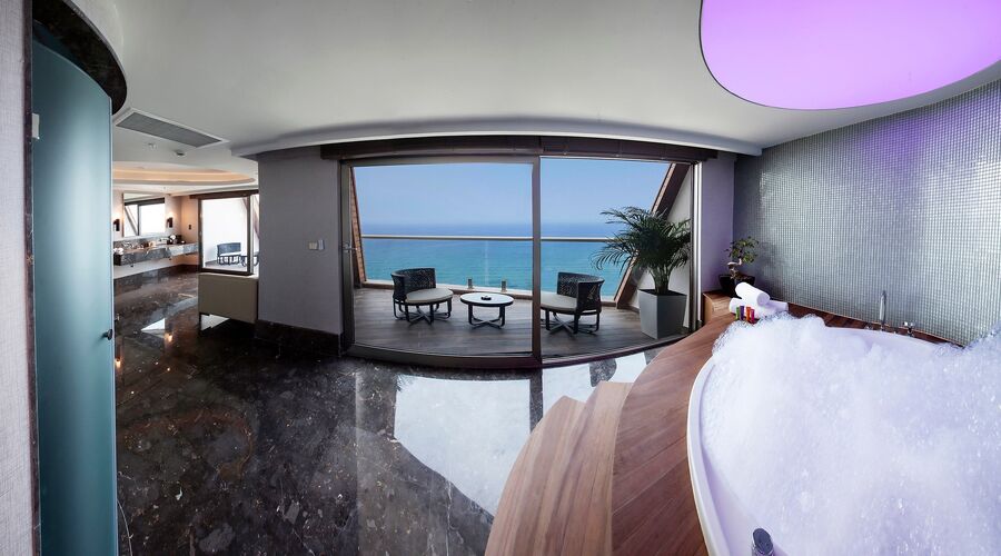 Elexus Hotel Resort Casino