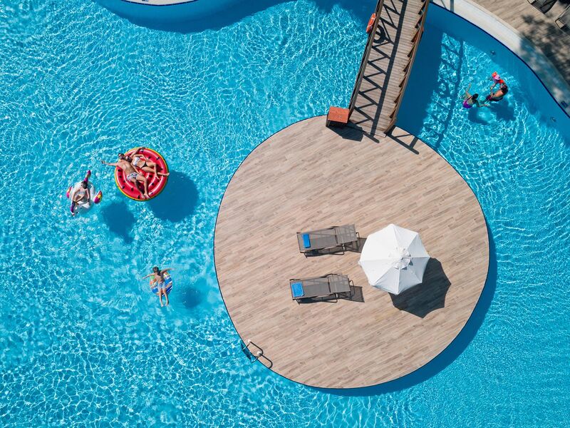 Seven Seas Hotel Life