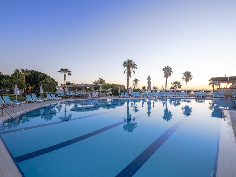 Armas Gül Beach Hotel