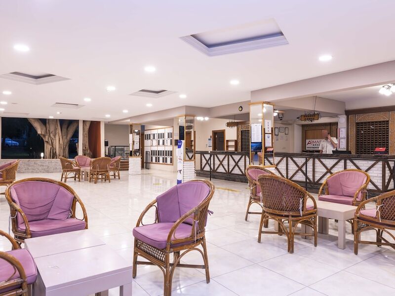 Armas Green Fuğla Beach