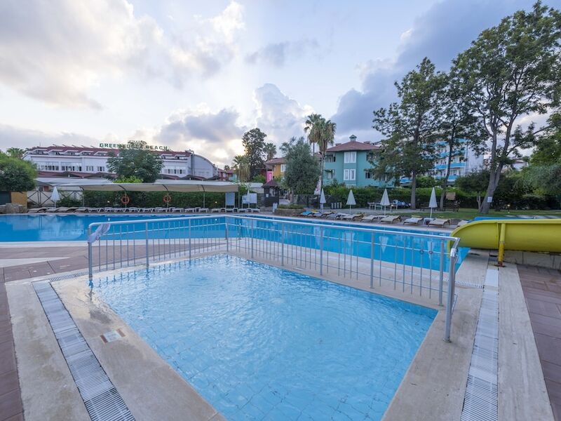 Armas Green Fuğla Beach