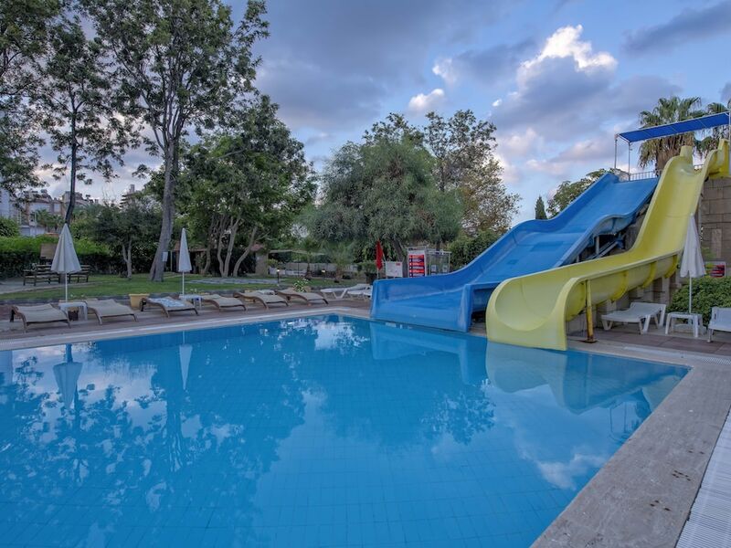 Armas Green Fuğla Beach