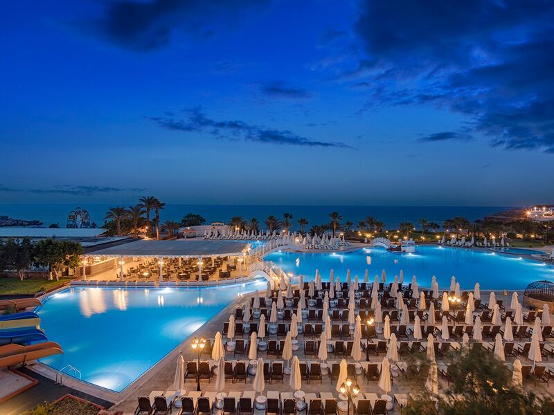 Acapulco Resort Hotel & Convention & SPA